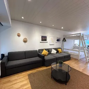beautiful-apartment-in-urban-location.hamburg-hotels-de.com/
